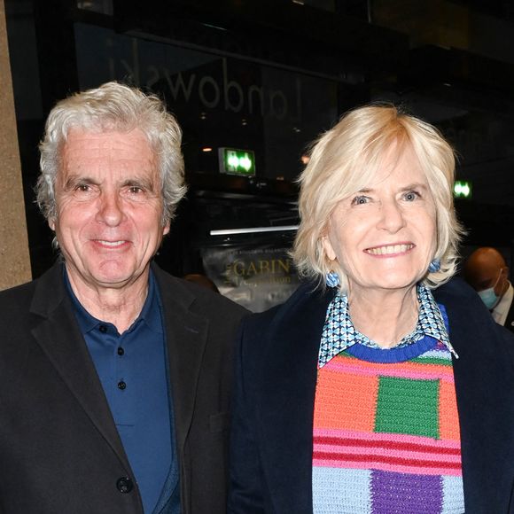 Le couple, ensemble depuis leur rencontre en 1984 lors d’un gala de la presse, vit discrètement à Vauvert dans le Gard.

Claude Sérillon et sa compagne Catherine Ceylac - Vernissage de l'exposition Jean Gabin à l'Espace Landowski / Musée des Années 30 à Boulogne-Billancourt le 8 mars 2022. © Coadic Guirev/Bestimage