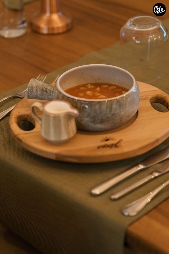 La science confirme que la vie sociale et la lutte contre l'isolement sont tout aussi capitales que l'assiette pour vivre centenaire.