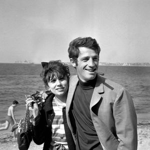 Jean-Paul Belmondo et Elodie Constantin à Cannes, en 1960. Photo de Olycom/ABACAPRESS.COM
