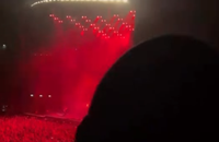 Dimanche 30 novembre 2025, Maxime Chattam était au concert de Gojira à l'Accor Arena de Paris. A en croire ses stories sur Instagram, Faustine Bollaert était également de la partie. 

Peter, le fils de Faustine Bollaert et Maxime Chattam au concert de Gojira avec ses parents.