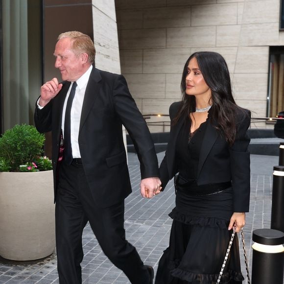 New York, NY - EXCLUSIF - Salma Hayek et son mari François-Henri Pinault profitent d'un dîner d'anniversaire intime à New York City après leur passage à Cannes.



Sur la photo : Selma Hayek, François-Henri Pinault