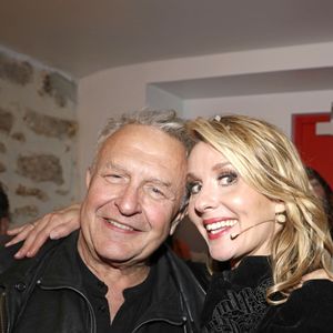 Caroline Marx et Michel Field à la représentation de la magicienne Caroline Marx "Girl Power" au théâtre les enfants du paradis à Paris, FRance, le 19 avril 2023. © Cédric Perrin/Bestimage