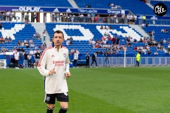 Eric Carriere lors du match de football caritatif  "Le match des héros UNICEF" entre l'OL Légendes et la team Unicef en faveur de l'association Aide Médicale & Caritative France-Ukraine (AMC France-Ukraine) au Groupama Stadium à Lyon, France, le 10 mai 2022. Victoire de Lyon 1 à 0, but de Sonny Anderson. La somme de 482 490€ a été récoltée pour les enfants d'Ukraine. © Pierre Perusseau/Bestimage