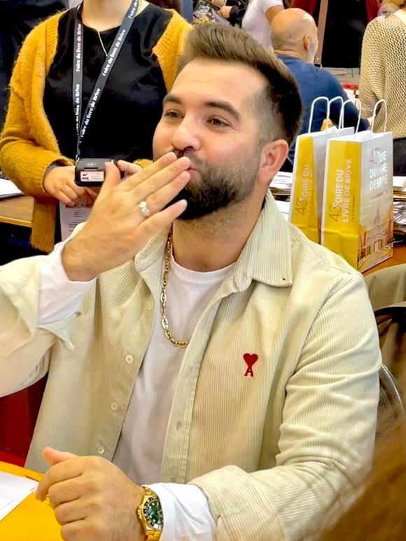 Kendji Girac - Les célébrités en dédicace à la 43ème Foire du Livre de Brive (7 - 9 novembre 2025), le 8 novembre 2025.
© Fabien Faure / Bestimage