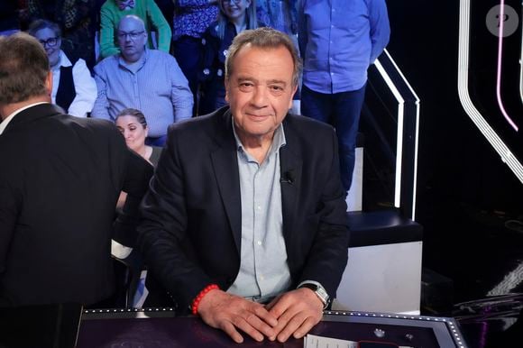 Exclusif - Michel Mary sur le plateau de l'émission " TPMP " présentée par C.Hanouna et diffusée en direct pour la dernière fois sur Youtube et sur toutes les box (SFR, FREE, Bouygues, MyCanal etc), Paris, France, le 26 mars 2025. © Jack Tribeca / Bestimage - Plateau de la dernière émission "TPMP" présentée par C.Hanouna à Paris le 26 mars 2025. Cyril Hanouna va désormais entamer une diète cathodique avant d'arriver chez M6 et reste en attendant sur Europe 1. © Jack Tribeca / Bestimage