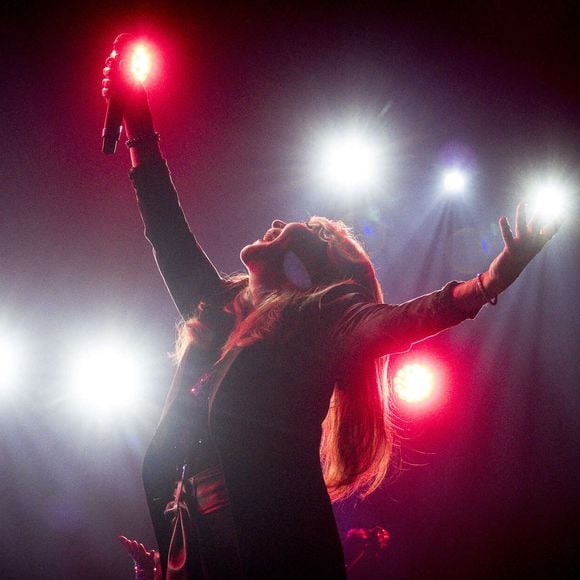 Une chanteuse star donne des nouvelles de son état de santé.

Julie Pietri - Les chanteurs de la tournée, les années quatre-vingt, en concert au Phare à Chambéry.  
Sandrine Thesillat / Panoramic / Bestimage