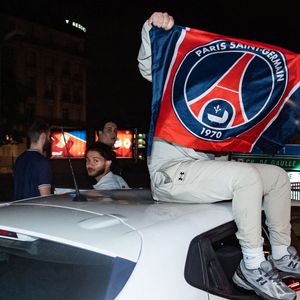 Ambiance à Paris après la victoire du PSG face à l'Inter Milan (5-0) en finale de la Ligue Des Champions 2025 à l'Allianz Arena de Munich, le 31 mai 2025.
© Baptiste Autissier/PsnewZ/Bestimage
