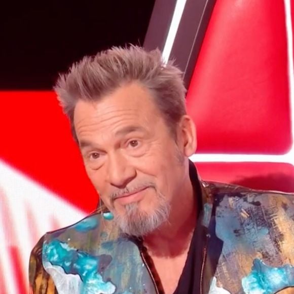 Florent Pagny sur le plateau de "The Voice" lors des auditions à l'aveugle ce samedi 8 février 2025. (Capture d'écran - The Voice - TF1).