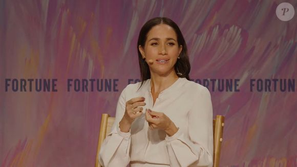 Meghan Markle a laissé entendre qu’elle prévoyait de publier des vidéos sur les réseaux sociaux mettant en avant des recettes de cuisine. La duchesse de Sussex a évoqué ce projet lors d’un événement organisé par le magazine américain Fortune dans le cadre de son sommet “Most Powerful Women”. Le 15 octobre 2025 @JLPPA / Bestimage