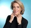 Le poulet mijote ensuite doucement dans environ 20 cl d’eau ou de bouillon pendant 45 minutes afin de concentrer les saveurs.

Exclusif - Portrait de Julie Andrieu lors de l'enregistrement de l'émission "Chez Jordan de Luxe" à Paris. Le 15 octobre 2024
© Cédric Perrin / Bestimage