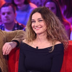 Impossible alors de ne pas remarquer un autre détail : leur air de famille. Même regard, mêmes traits délicats et même chevelure, le jeune diplômé semble avoir hérité de la beauté naturelle de sa mère.

Exclusif - Marine Delterme lors de l'enregistrement de l'émission "Vivement dimanche" au studio Rive Gauche, présentée par M.Drucker avec une diffusion sur France 3 le 15 mars 2026, à Paris, France, le 4 mars 2026. © Guillaume Gaffiot/Bestimage