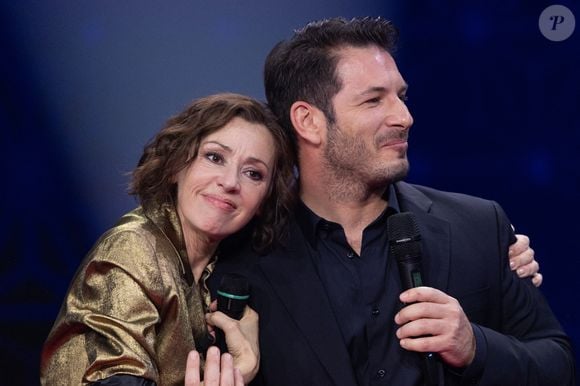 Exclusif - Tina Arena et George Perris pour les surprises lors de l'enregistrement de l'émission "La Boîte à secrets", présentée par F.Bollaert et diffusée le 23 janvier sur France 3, dans les studios du Lendit à Saint-Denis, France, le 16 décembre 2025. © Cyril Moreau/Bestimage