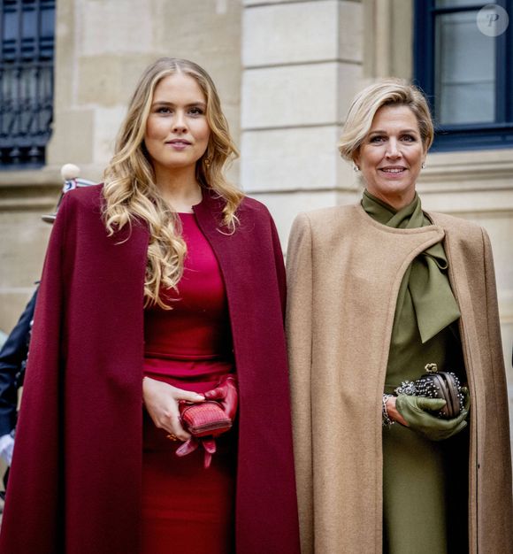 La reine Maxima des Pays-Bas, la princesse héritière Amalia (de Luxembourg) (Catharina-Amalia des Pays-Bas), à leur arrivée à la Chambre des députés pour la cérémonie de prestation de serment du grand-duc Guillaume, dans le cadre des célébrations de la succession au trône du Luxembourg. Première journée à Luxembourg, le 3 octobre 2025. Photo : Dana Press / Bestimage