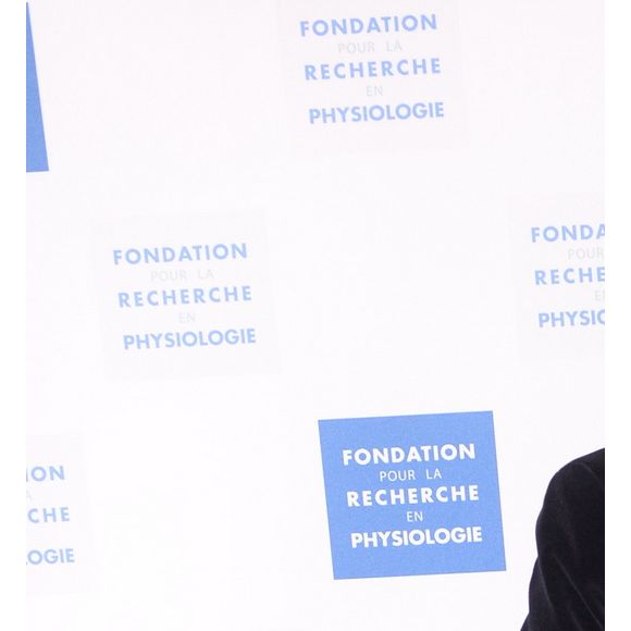 Louis Bertignac et sa femme Laetitia Brichet lors du photocall et du cocktail de la soirée des "Stéthos d'or" à l'hôtel Four Seasons George V à Paris© Bellak-Guirec/Bestimage