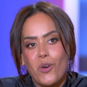 Amel Bent sur le plateau de "C à Vous" ce jeudi 6 février 2025. (Capture d'écran).
