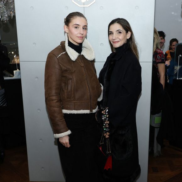 Elle explique : "J'ai été longtemps une comédienne très gâtée. Mais les années qui ont suivi mon mariage ont engendré une certaine solitude professionnelle."

Exclusif - La princesse Clotilde Courau de Savoie et sa fille Vittoria de Savoie - Vernissage de l'exposition "Liaisons dangereuses & Métamorphoses" du créateur Elie Top à l'occasion de ses 10 ans de création chez Christie's à Paris le 27 janvier 2025. © Denis Guignebourg/BestImage