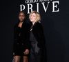 Avec sa fille de 18 ans, Oumy, qu’il a adoptée avec son ancienne compagne Valeria Bruni Tedeschi, il se montre cool mais protecteur. 

Oumy Bruni-Garrel et Valeria Bruni Tedeschi au photocall du défilé Armani Privé "Collection Haute Couture Printemps/Eté 2026", lors de la Fashion Week de Paris, le 27 janvier 2026
© Julien Sarkissian / Bestimage