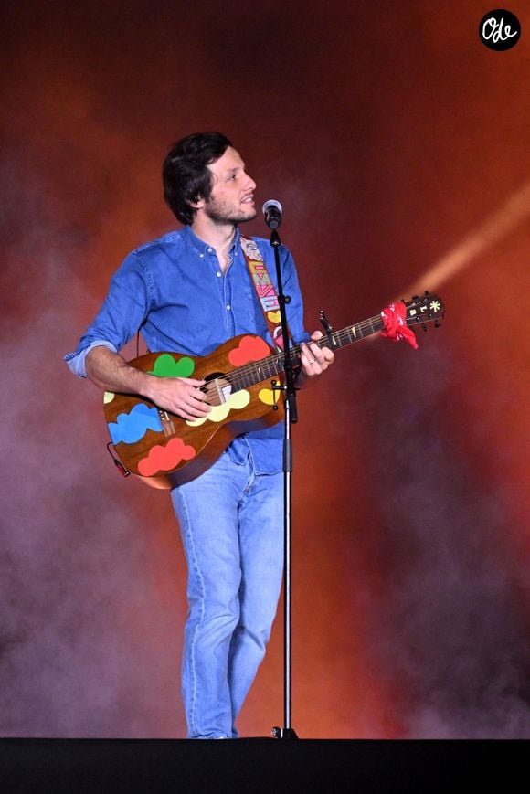 Vianney durant Corsu Mezu Mezu, le concert emmené par Patrick Fiori qui a eu lieu au stade Orange Vélodrome à Marseille, le 22 mai 2026, diffusé le 28 août sur France 3..  © Bruno Bebert/Bestimage