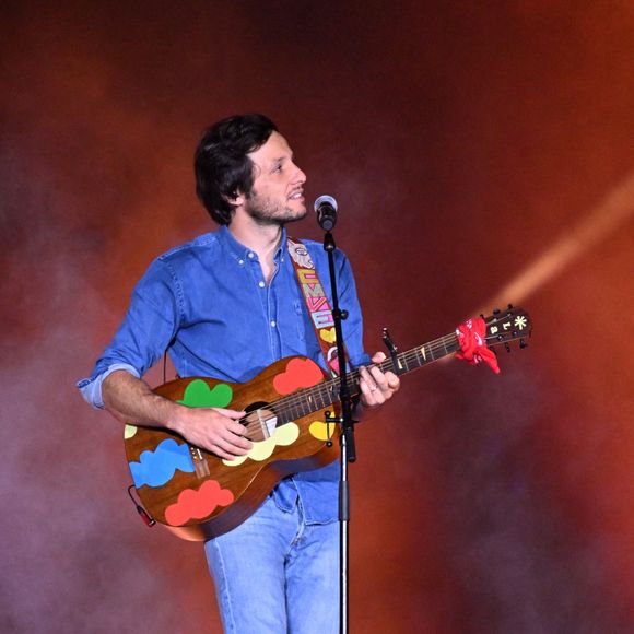 Vianney durant Corsu Mezu Mezu, le concert emmené par Patrick Fiori qui a eu lieu au stade Orange Vélodrome à Marseille, le 22 mai 2026, diffusé le 28 août sur France 3..  © Bruno Bebert/Bestimage