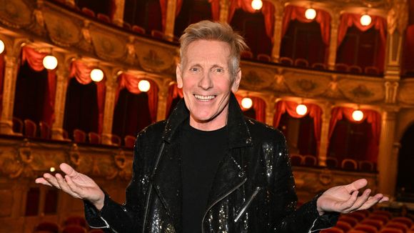 "La légende a toujours dit..." : Un chanteur star des années 80 pointé du doigt par Christophe Dechavanne, des millions de disques vendus mais ce ne serait pas sa voix