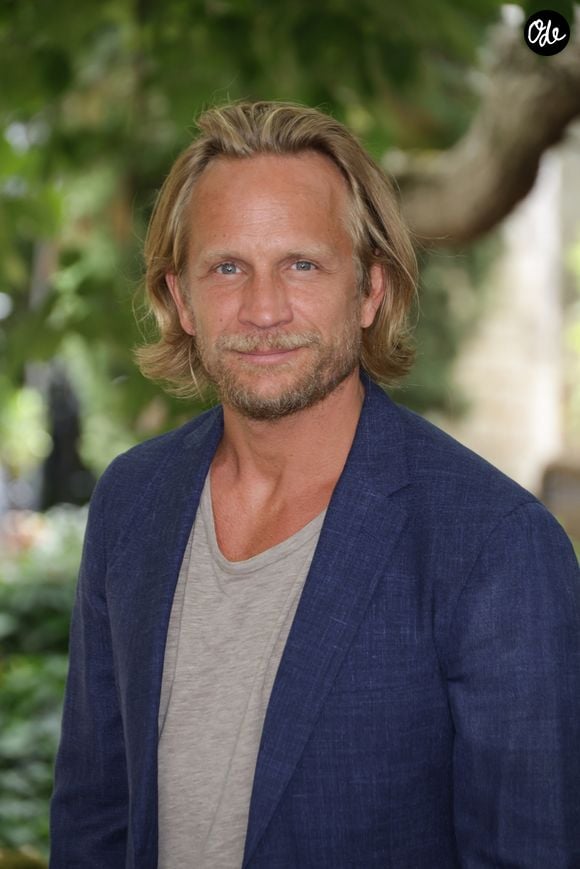 Jérémie Renier au photocall du film "D'un monde à l'autre" lors de la 18ème édition du Festival du Film Francophone de Angoulême (FFA), France, le 28 août 2025. © Coadic Guirec/Bestimage