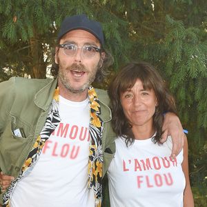 Philippe Rebbot et Romane Bohringer ont mis fin à leur célèbre « sépartement ».

Philippe Rebbot (réalisateur) et Romane Bohringer (réalisatrice) pour le film "L'Amour Flou" lors du deuxième jour du festival du Film Francophone d'Angoulême, France. © Coadic Guirec/Bestimage