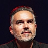 "Il faut autant de temps pour tomber amoureux que... " : Maxime Chattam fait un constat saisissant après l'annonce de la fin de sa romance avec Faustine Bollaert