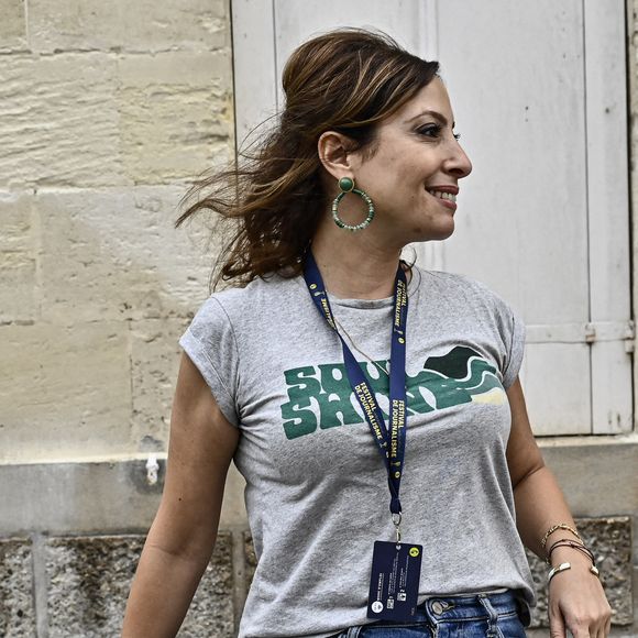 Léa Salamé - Festival International du Journalisme à Couthures sur Garonne le 15 juillet 2023. - Festival International du Journalisme à Couthures sur Garonne le 15 juillet 2023.  

Photo : Thierry Breton / Panoramic / Bestimage