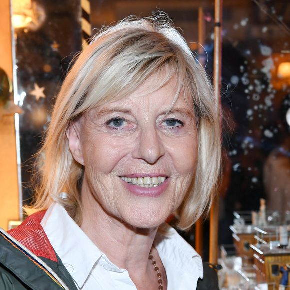Interrogée sur "Le buzz TV", cette dernière n'a pas mâché ses mots sur elle : 

 Exclusif - Chantal Ladesou - 3ème édition du prix Méduse à l'hôtel Grand Amour à Paris le 8 septembre 2024. Avec son roman "Alors c'est bien" (L'arbalete, Gallimard), C. Melois a remporté cette troisième édition, première récompense de la rentrée littéraire 2023. © Rachid Bellak/Bestimage