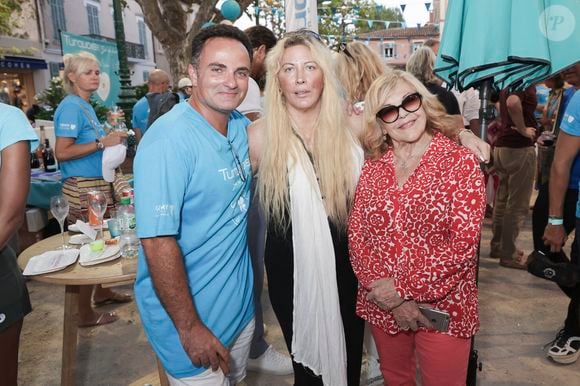 Laurent Amar, Loana, Nicoletta lors d'un tournoi de pétanque place des Lices organisé par le magazine Turquoise pour l'association Sourire à la vie à Saint-Tropez le 10 août 2022. © Jack Tribeca / Bestimage