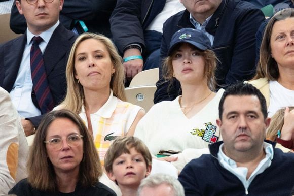 Lilou Fogli et Alice Cornillac en tribunes lors des Internationaux de France 2025 à Roland Garros le 28 mai 2025 à Paris, France. Photo de Nasser Berzane/ABACAPRESS.COM