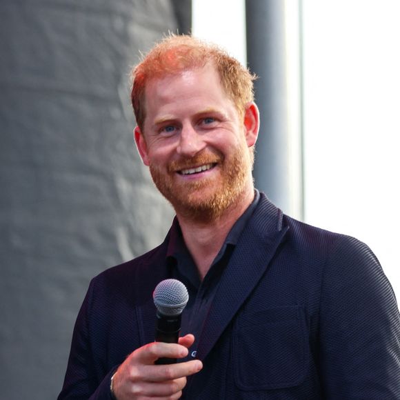 Le prince Harry a fait quelques confidences au sujet de ses enfants.

Le prince Harry, duc de Sussex, lors du concert One805 Live, organisé sur la propriété en bord de mer de l'acteur Kevin Costner à Summerland, en Californie. © Amy Katz/ZUMA Press Wire / Bestimage
