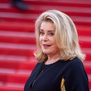 Catherine Deneuve - Montée des marches du film « L’amour ouf » lors du 77ème Festival International du Film de Cannes, au Palais des Festivals à Cannes. Le 23 mai 2024
© Olivier Borde / Bestimage