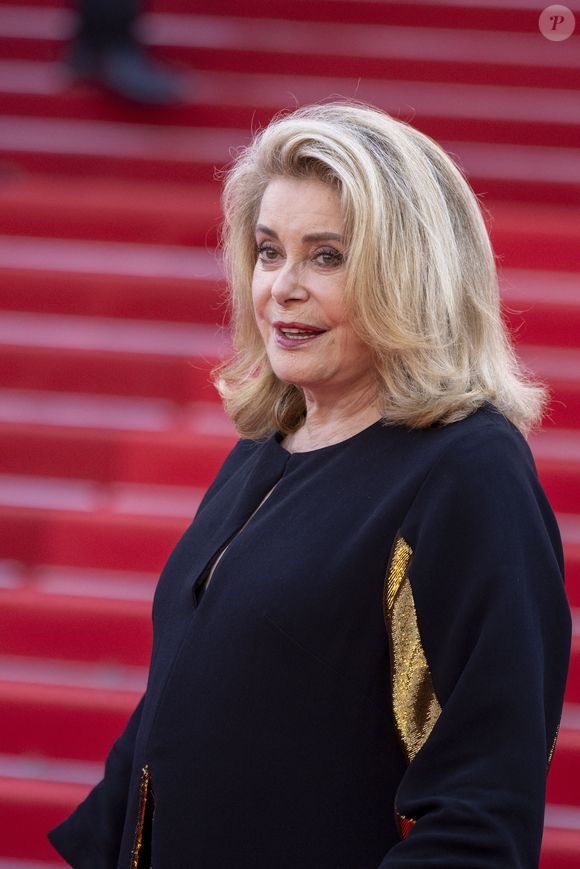 Catherine Deneuve - Montée des marches du film « L’amour ouf » lors du 77ème Festival International du Film de Cannes, au Palais des Festivals à Cannes. Le 23 mai 2024
© Olivier Borde / Bestimage