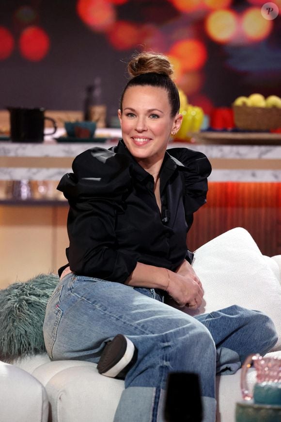 Laure Pester (Lorie) lors de l'enregistrement de la nouvelle émission "Bertrand n'a pas sommeil", présentée par B.Chameroy.
© Dominique Jacovides / Bestimage