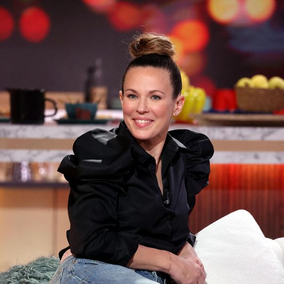 Laure Pester (Lorie) lors de l'enregistrement de la nouvelle émission "Bertrand n'a pas sommeil", présentée par B.Chameroy.

© Dominique Jacovides / Bestimage