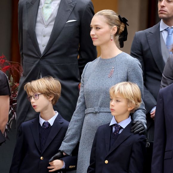 Beatrice Borromeo, et ses enfants Stefano et Francesco - La famille princière monégasque dans la cour d'honneur du palais lors de la la fête nationale à Monaco le 19 novembre 2025. © Dominique Jacovides - Bruno Bebert / Bestimage