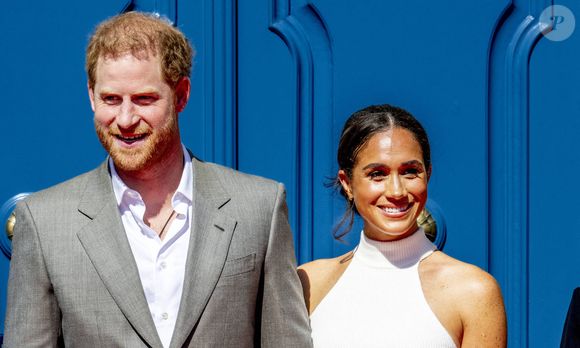 Le prince Harry, duc de Sussex et Meghan Markle, duchesse de Sussex, arrivent à l'hôtel de ville pour l'événement Invictus Games Dusseldorf 2023 One Year to Go, à Düsseldorf, Allemagne, le 6 septembre 2022. Dana Press / Bestimage