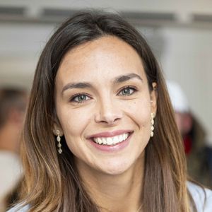 Voilà bientôt deux ans que la vie de Marine Lorphelin a beaucoup changé.

Marine Lorphelin - Conférence de presse  pour la course des 10km d’UNICEF à Paris
© Pierre Perusseau / Bestimage