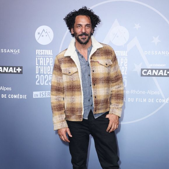 Tomer Sisley lors de la 28ème édition du Festival international du film de comédie de l'Alpe d'Huez le 16 janvier 2025.

© Dominique Jacovides / Bestimage