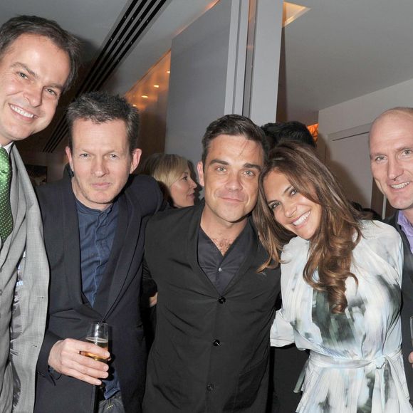 Peter Jones, Mark Hart, Robbie Williams, sa femme Ayda Field et Lawrence Dallaglio lors de la soirée de lancement de la marque de mode masculine Spencer Hart chez Selfridges, sur Oxford Street à Londres.