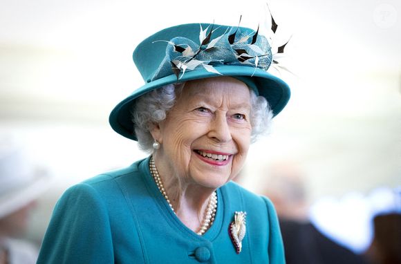 La reine Élizabeth II lors d'une visite à l'Edinburgh Climate Change Institute de l'université d'Édimbourg, au Royaume-Uni, le 1er juillet 2021.

Photo : Jane Barlow / PA Wire / Abaca