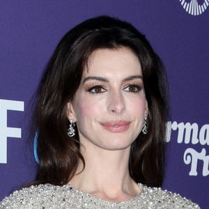 Un événement qui a poussé le magazine Paris Match à lui consacrer un grand portrait ce jeudi 16 avril.

Anne Hathaway à la première de "Armageddon Time" lors du 66ème Festival International du Film de Londres (BFI). 
Bestimage