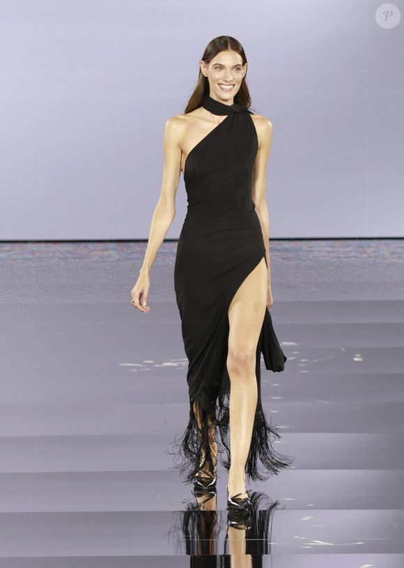 Charlotte Cardin est la marraine de la "Star Ac"

Charlotte Cardin - Défilé « L’Oréal Paris – A Celebration of Women's Empowerment  », dans le cadre de la Fashion Week, Collections Prêt-à-porter Printemps / Eté 2026, de Paris le 29 septembre 2025.
© Christophe Aubert via Bestimage