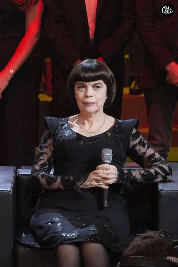 Mireille Mathieu lors de l'émission "Monsieur Aznavour", diffusée sur C8 le 3 octobre 2019.

© Jack Tribeca / Bestimage