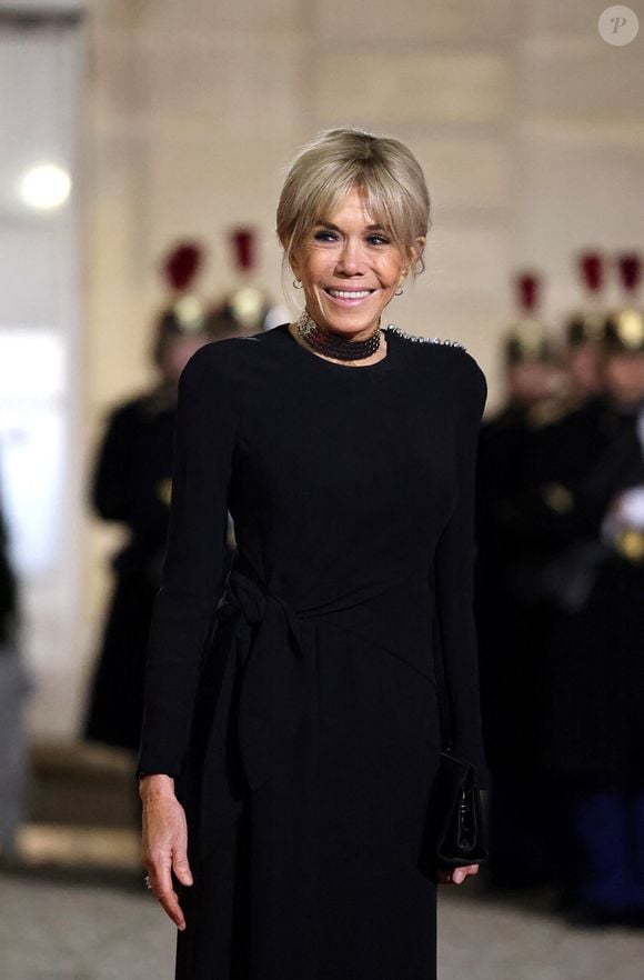 Brigitte Macron - Dîner d'Etat en l'honneur de Bola Tinubu, Président de la République fédérale du Nigéria et de sa femme Oluremi Tinubu  au Palais de l'Elysée à Paris le 28 Novembre 2024. © Dominique Jacovides/Bestimage