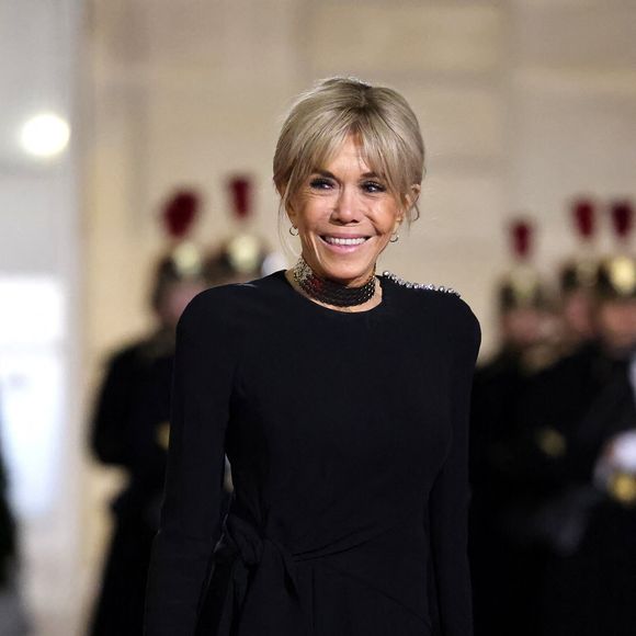 Brigitte Macron - Dîner d'Etat en l'honneur de Bola Tinubu, Président de la République fédérale du Nigéria et de sa femme Oluremi Tinubu  au Palais de l'Elysée à Paris le 28 Novembre 2024. © Dominique Jacovides/Bestimage