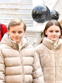 Jacques et Gabriella, les enfants d'Albert et Charlène de Monaco, sont préparés à leur vie future à l'Institution François d'Assise-Nicolas Barré