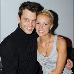 Élodie Gossuin et son mari Bertrand Lacherie lors de l'inauguration de la nouvelle boutique du joaillier Édouard Nahum, avenue Franklin-D.-Roosevelt, à Paris, le 19 octobre 2006. Crédit : Rachid Bellak / Bestimage