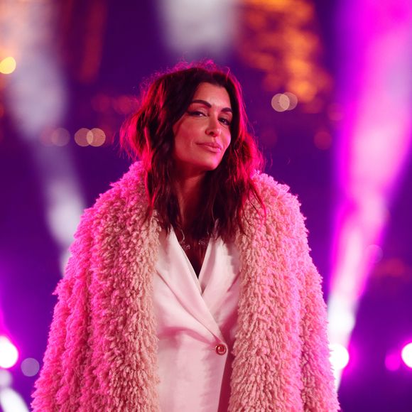 Jenifer Bartoli - Tournage de l'émission "La grande soirée du 31 décembre de Paris" au Musée du Quai Branly à Paris, diffusée le 31 décembre sur France 2
© Christophe Clovis / Bestimage